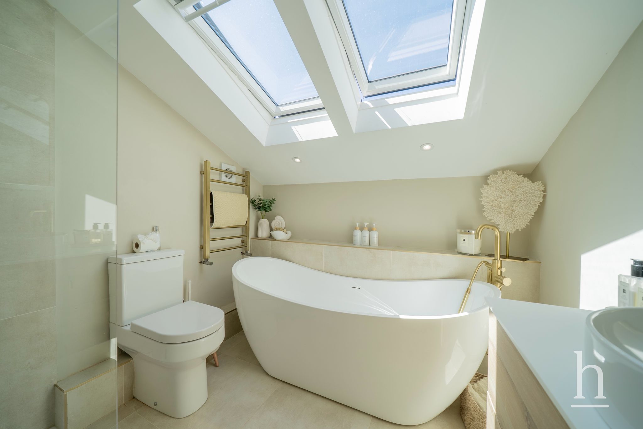 Luxury master bedroom renovation